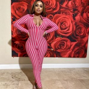 Gsuwoo Pussycat jumpsuit pink